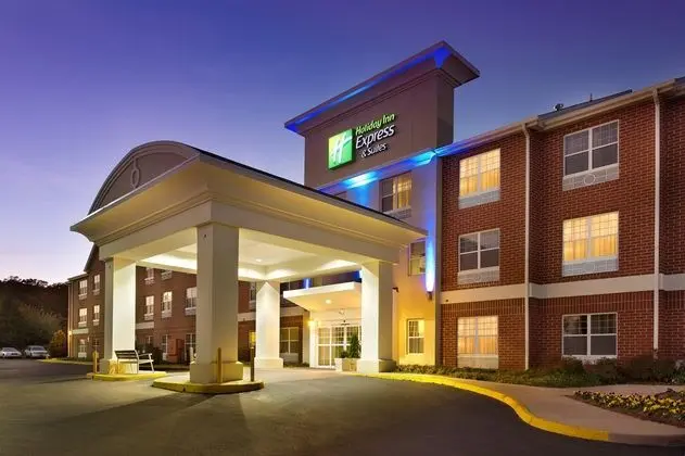 Holiday Inn Express Hotel & Suites Manassas