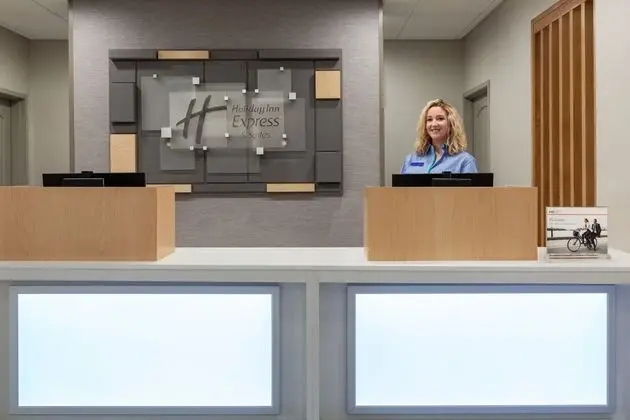 Holiday Inn Express Hotel & Suites Merced - Dış Mekan
