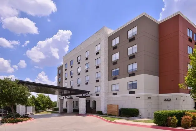 Holiday Inn Express and Suites Mesquite