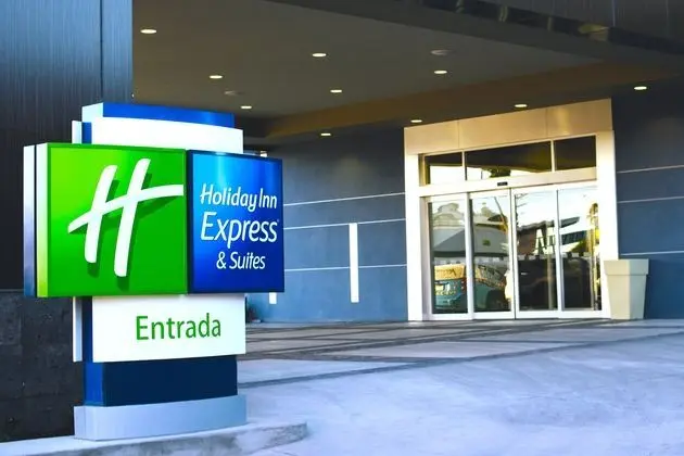 Holiday Inn Express Suites Mexicali