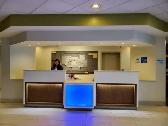 Holiday Inn Express & Suites Miami-Hialeah - Dış Mekan