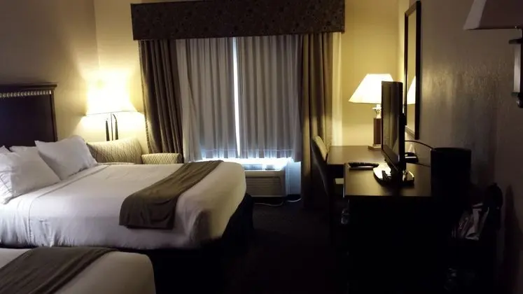 Holiday Inn Express & Suites Miami