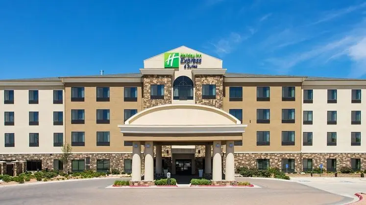 Holiday Inn Express and Suites Midland South I 20