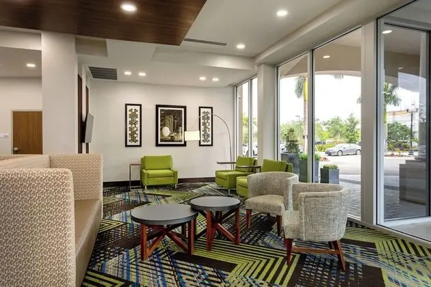 Holiday Inn Express and Suites Miramar, an IHG Hotel - Dış Mekan