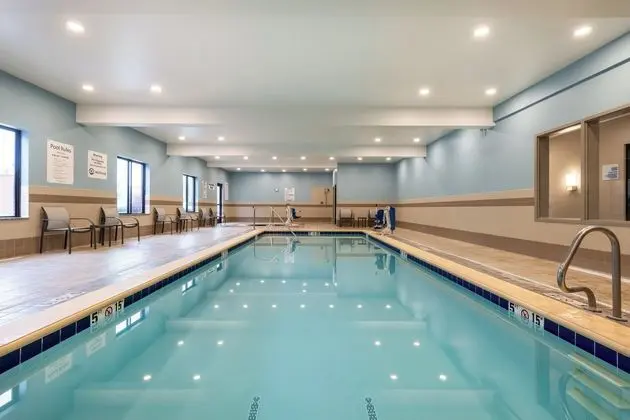 Holiday Inn Express Hotel & Suites Missoula Northw - Havuz