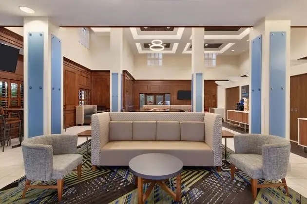 Holiday Inn Express Hotel & Suites Mount Pleasant - Dış Mekan
