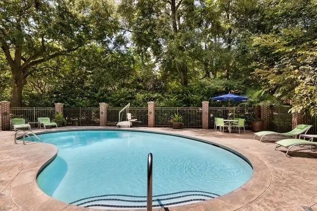 Holiday Inn Express Hotel & Suites Mount Pleasant - Havuz
