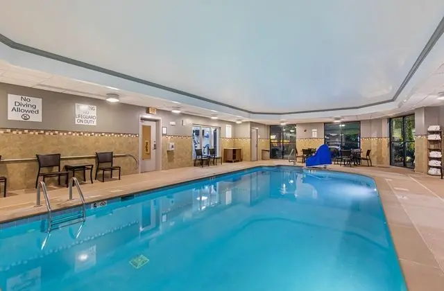 Holiday Inn Express and Suites Mt. Juliet Nashvill - Havuz