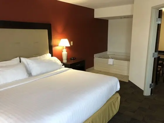 Holiday Inn Express Hotel & Suites Murrell's Inlet - Oda