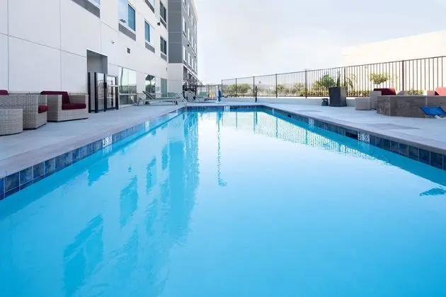 HOLIDAY INN EXPRESS AND SUITES Murrieta - Havuz