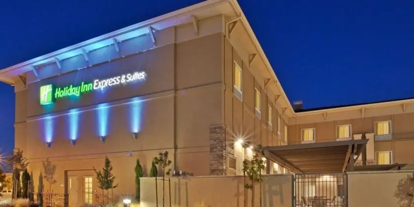 Holiday Inn Express and Suites Napa Valley America