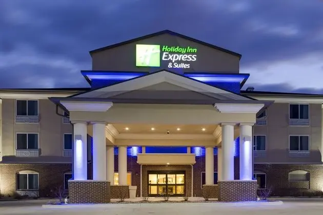 Holiday Inn Express and Suites Nevada