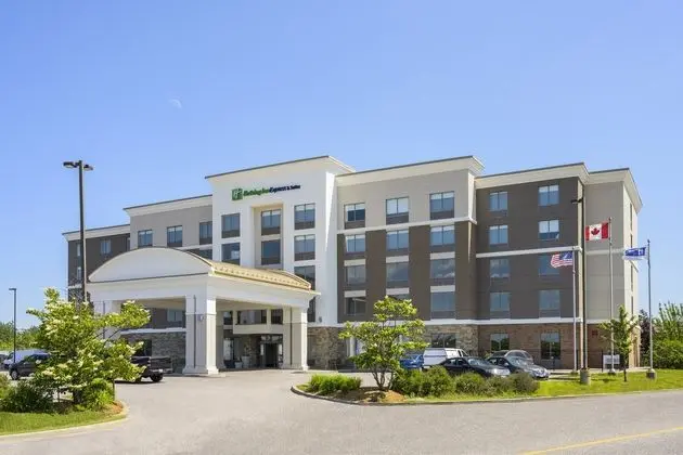 Holiday Inn Express and Suites North Bay