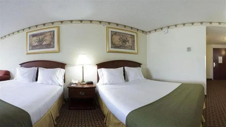 Holiday Inn Express and Suites North East