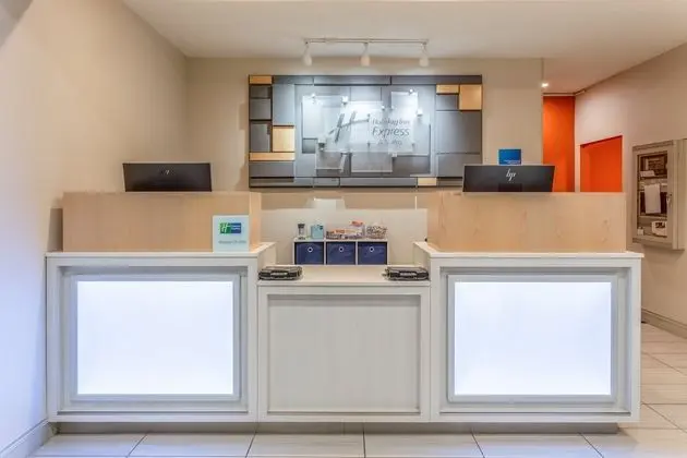 Holiday Inn Express and Suites O Fallon Shiloh - Dış Mekan