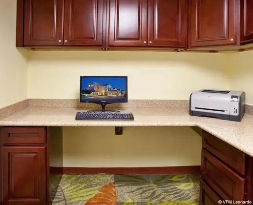 Holiday Inn Express Hotel&Suites Oakland .