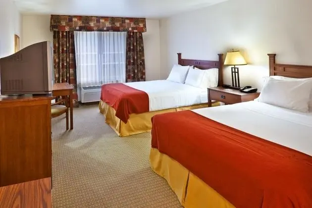Holiday Inn Express and Suites Oklahoma City Betha