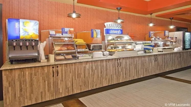 Holiday Inn Express & Suites Olive Branch
