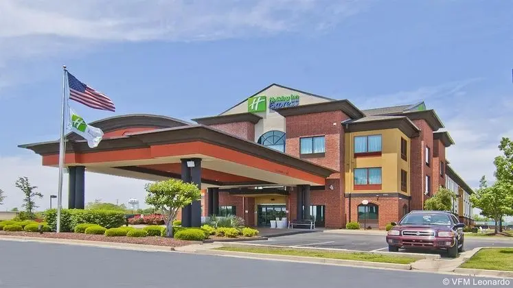 Holiday Inn Express & Suites Olive Branch