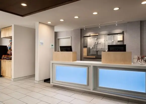 Holiday Inn Express & Suites Olive Branch - Dış Mekan