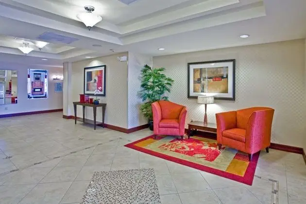 Holiday Inn Express and Suites Orlando South Daven