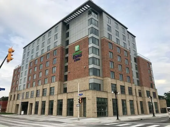 Holiday Inn Express & Suites Ottawa Downtown East