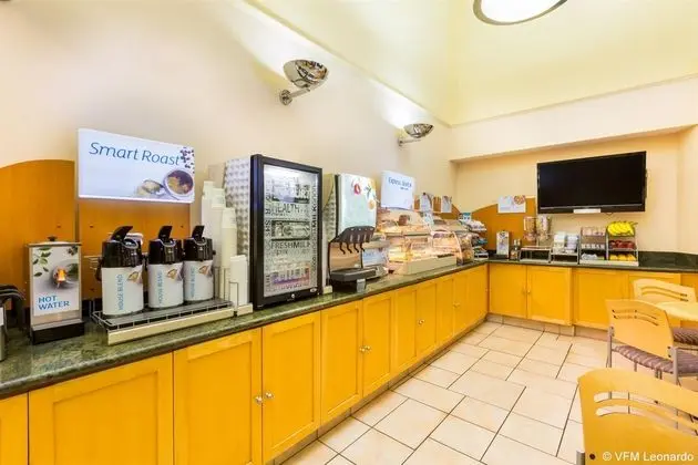 Holiday Inn Express Hotel & Suites Pacifica