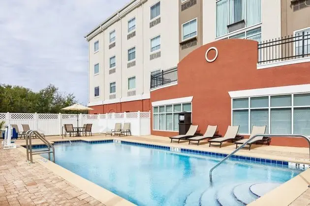 Holiday Inn Express Hotel & Suites Palatka Northwe - Havuz