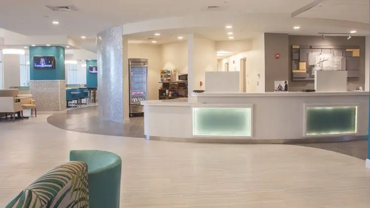 Holiday Inn Express and Suites Panama City Beach - - Lobi