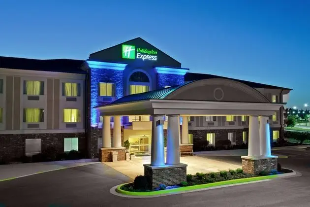 Holiday Inn Express and Suites Paragould