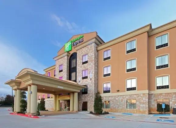Holiday Inn Express and Suites Paris