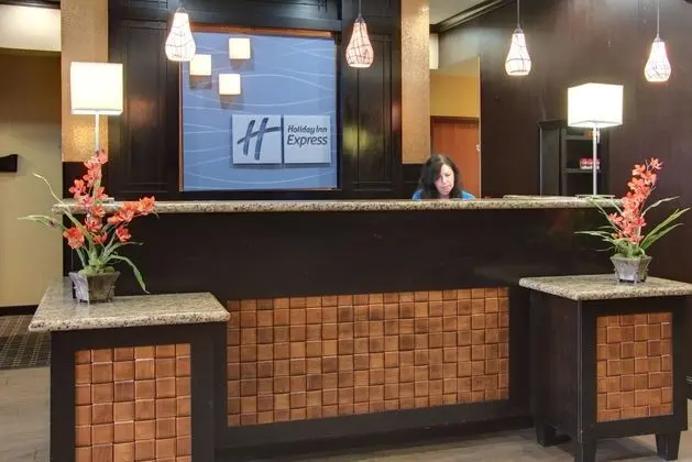 Holiday Inn Express and Suites Paris - Dış Mekan