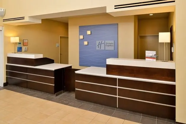 Holiday Inn Express Suites Peekskill-Lower Hudson - Dış Mekan