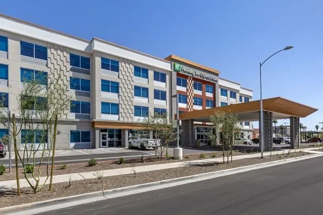 Holiday Inn Express & Suites Phoenix Dwtn - State Capitol, an IHG Hotel - Dış Mekan