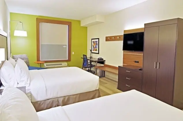 Holiday Inn Express Hotel & Suites Phoenix North Scottsdale, an IHG Hotel - Oda