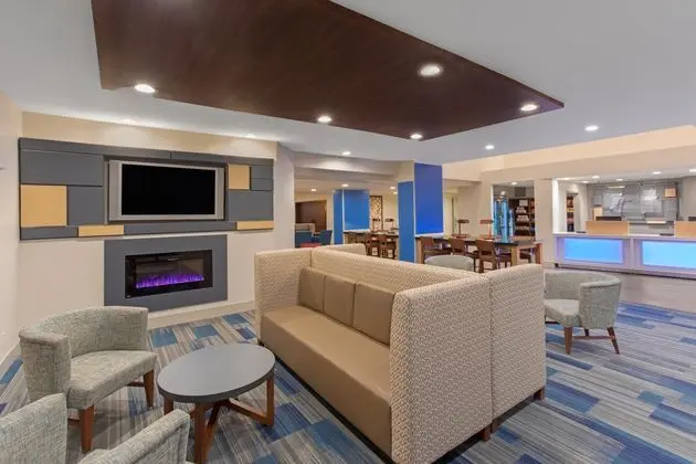 Holiday Inn Express & Suites Phoenix Tempe-Univers - Lobi