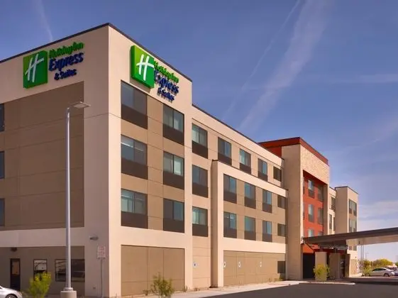 Holiday Inn Express and Suites Phoenix West - Buck