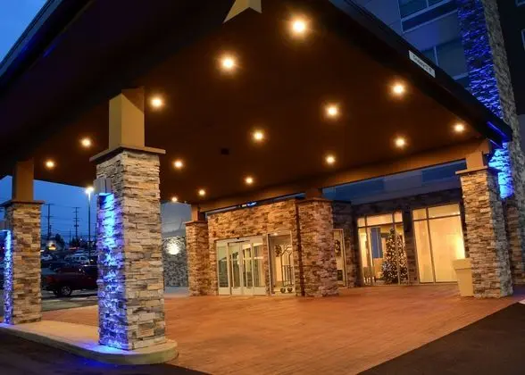 Holiday Inn Express and Suites Pittsburgh - Monroe - Dış Mekan