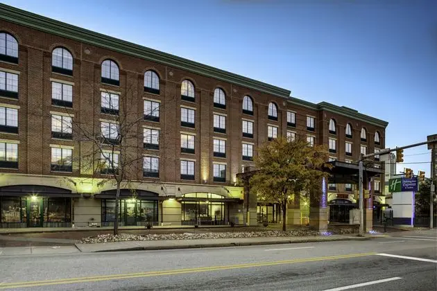 Holiday Inn Express and Suites Pittsburgh South Si - 1
