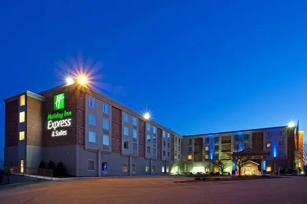 Holiday Inn Express and Suites Pittsburgh West Mif