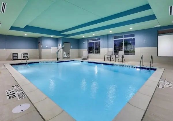Holiday Inn Express & Suites Plano - The Colony, an IHG Hotel - Havuz