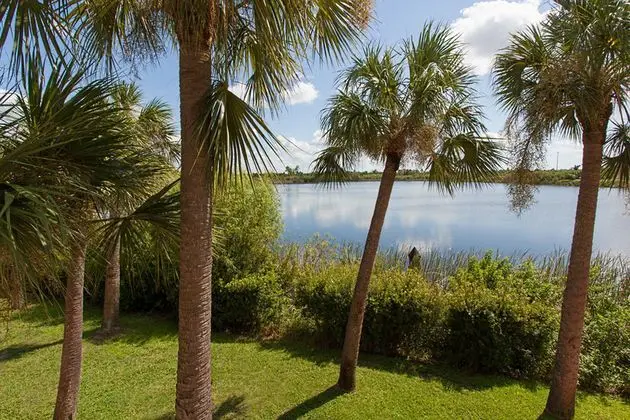 HOLIDAY INN EXPRESS AND SUITES PORT CHARLOTTE