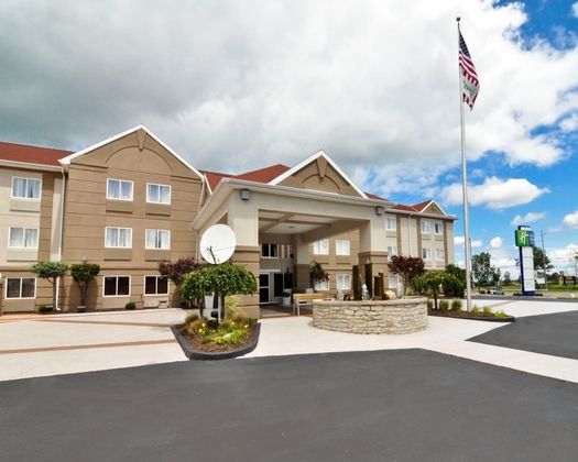 Holiday Inn Express and Suites Port Clinton Catawb