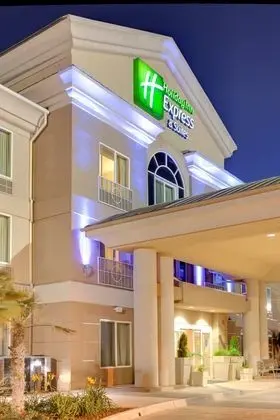 Holiday Inn Express and Suites Porterville