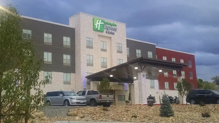 Holiday Inn Express and Suites Price