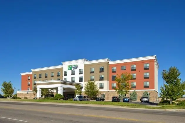 Holiday Inn Express & Suites Pueblo North, an IHG Hotel