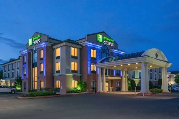 Holiday Inn Express and Suites Quakertown - Genel