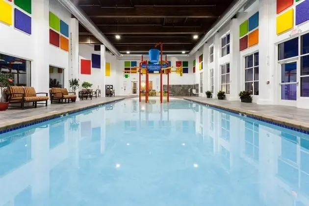 Holiday Inn Express Hotel & Suites Rapid City - Havuz