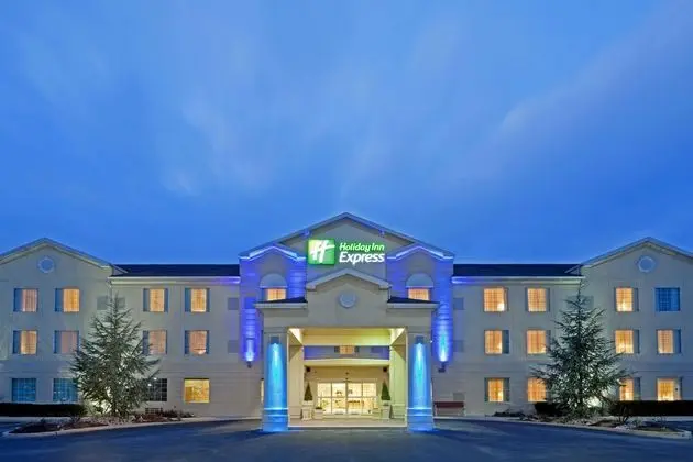 Holiday Inn Express and Suites Reading - Dış Mekan
