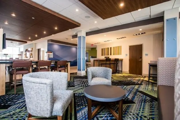 HOLIDAY INN EXPRESS AND SUITES Rehoboth Beach